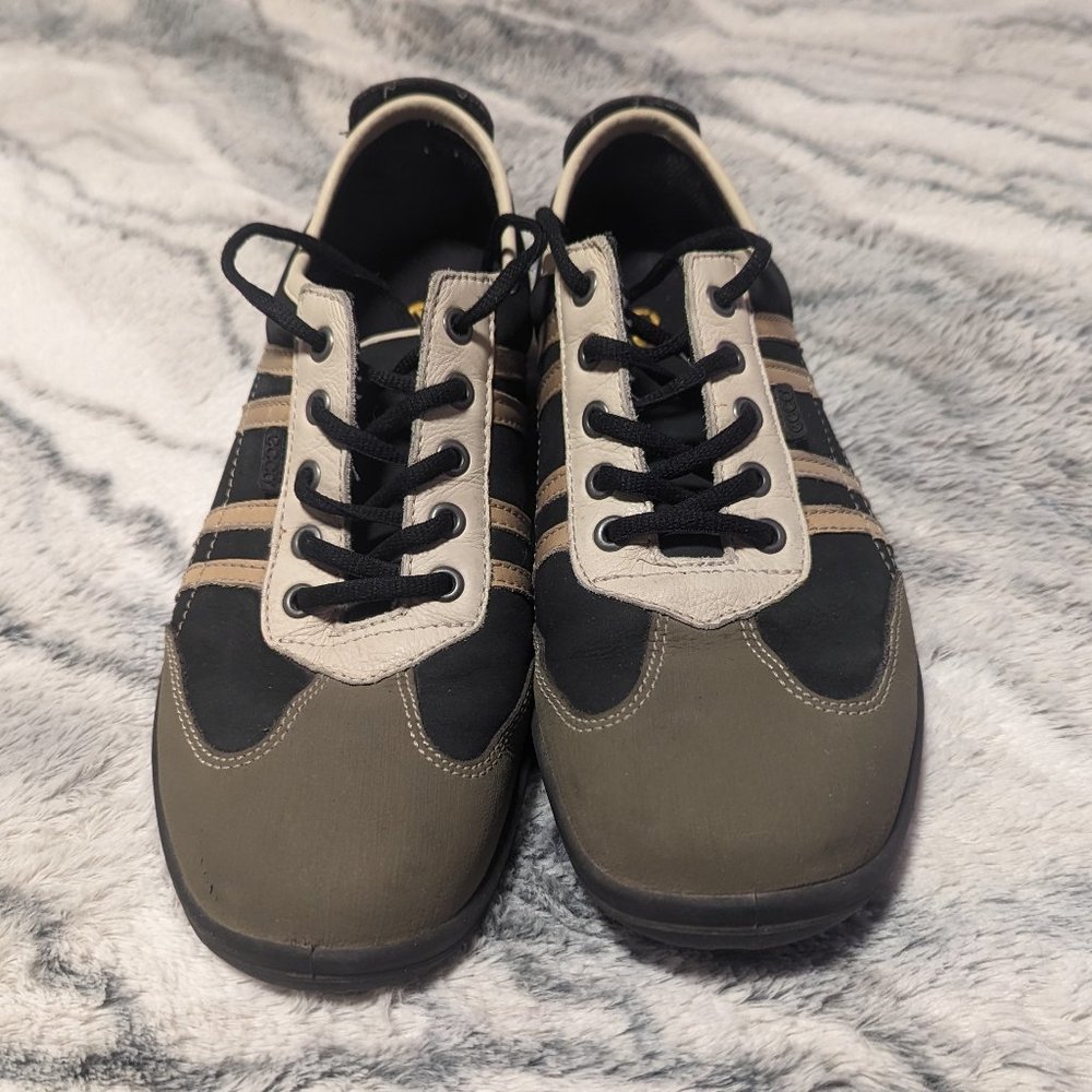 Ecco Two-tone Casual Men's Shoes, Euro size 44, U.S. 10/10.5